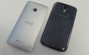 HTC-One-vs-Samsung-Galaxy-S4-Google-Edition-pic-1
